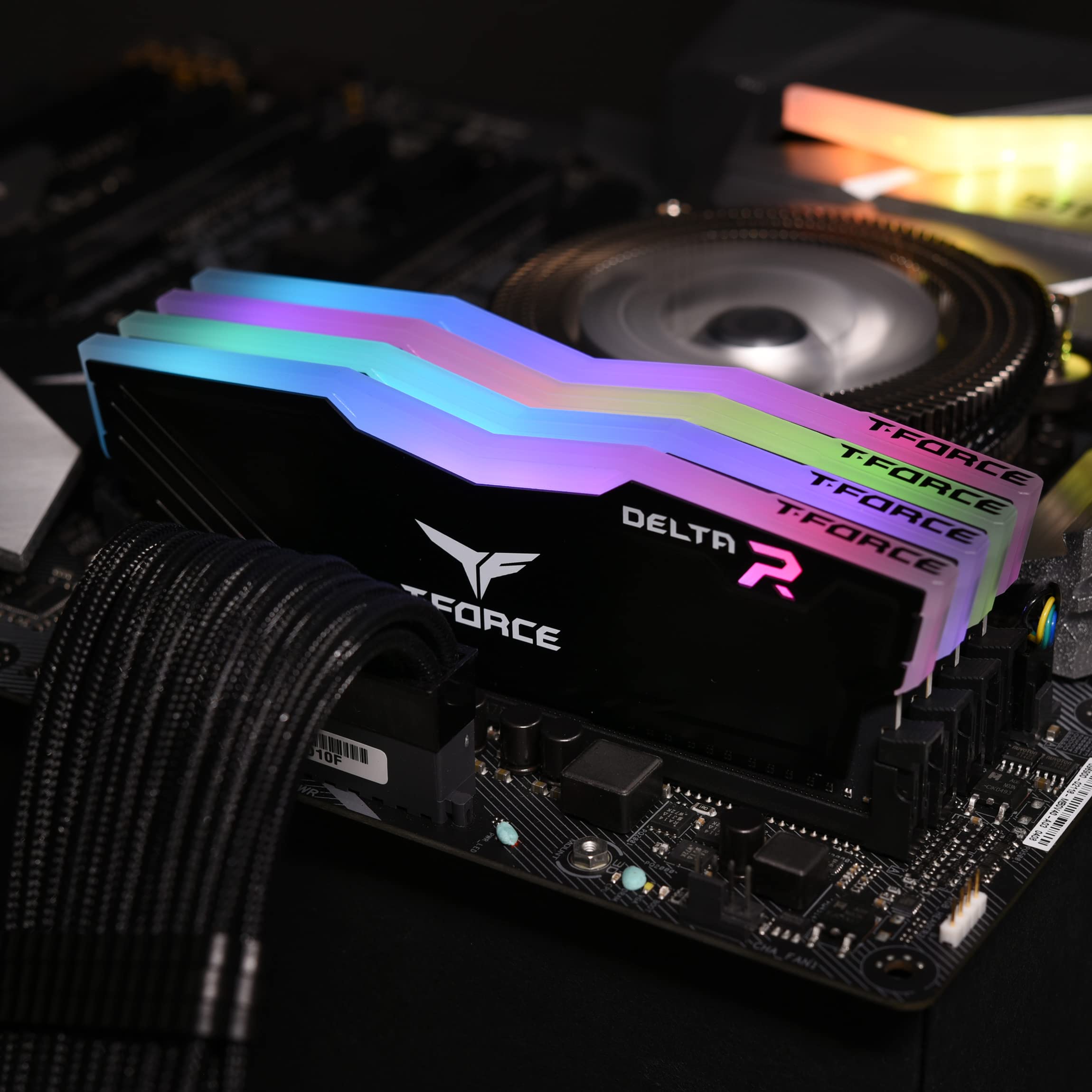 Foto 3 pulgar | Módulo De Memoria Teamgroup T-force Delta Rgb Ddr4 De 16 Gb (2 X 8 Gb) - Venta Internacional.