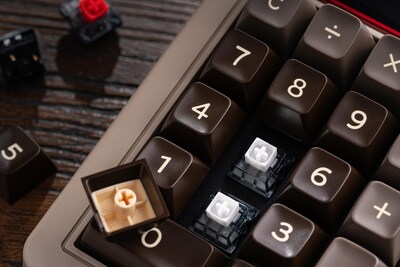 Foto 5 | Teclado Numérico Mecánico 8bitdo Retro 18 Bluetooth/2.4g/wired C64 - Venta Internacional.