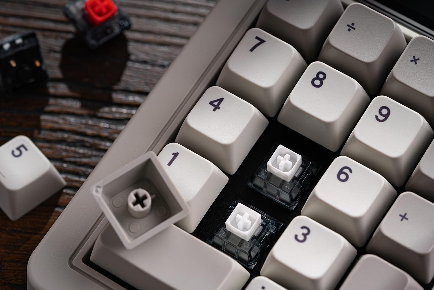 Foto 6 pulgar | Teclado Numérico Mecánico 8bitdo Retro 18 Bluetooth/2.4g/cableado - M - Venta Internacional.