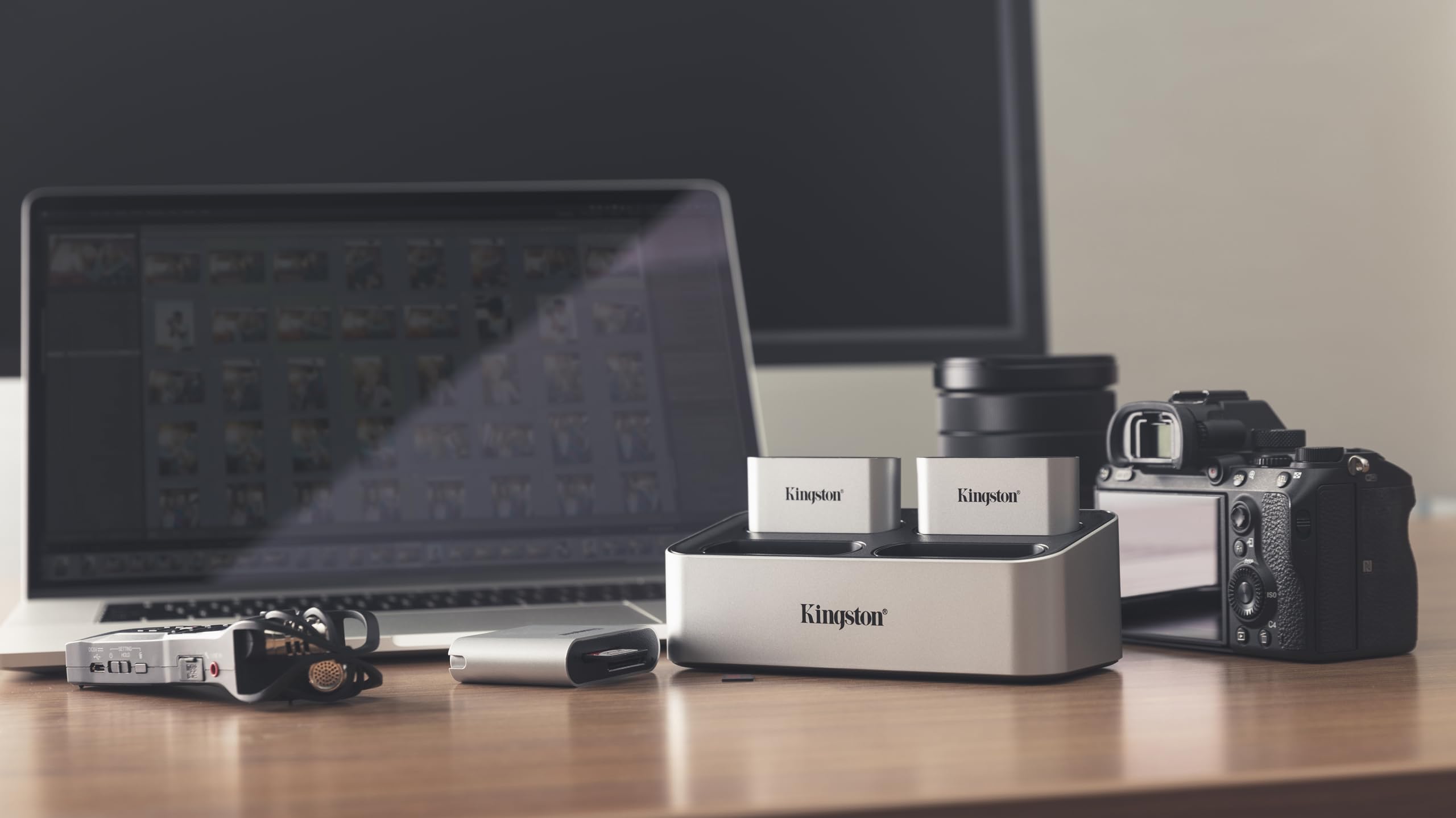Foto 7 pulgar | Workflow Station Kingston Wfs-s Usb 3.2 Gen 2 Con Lector Sd - Venta Internacional.