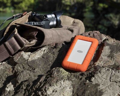 Foto 5 | Disco Duro Externo Lacie Rugged Usb-c 2.5'', 5tb, Naranja/plata, A Prueba De Agua, Polvo Y Golpes - Para Mac/pc