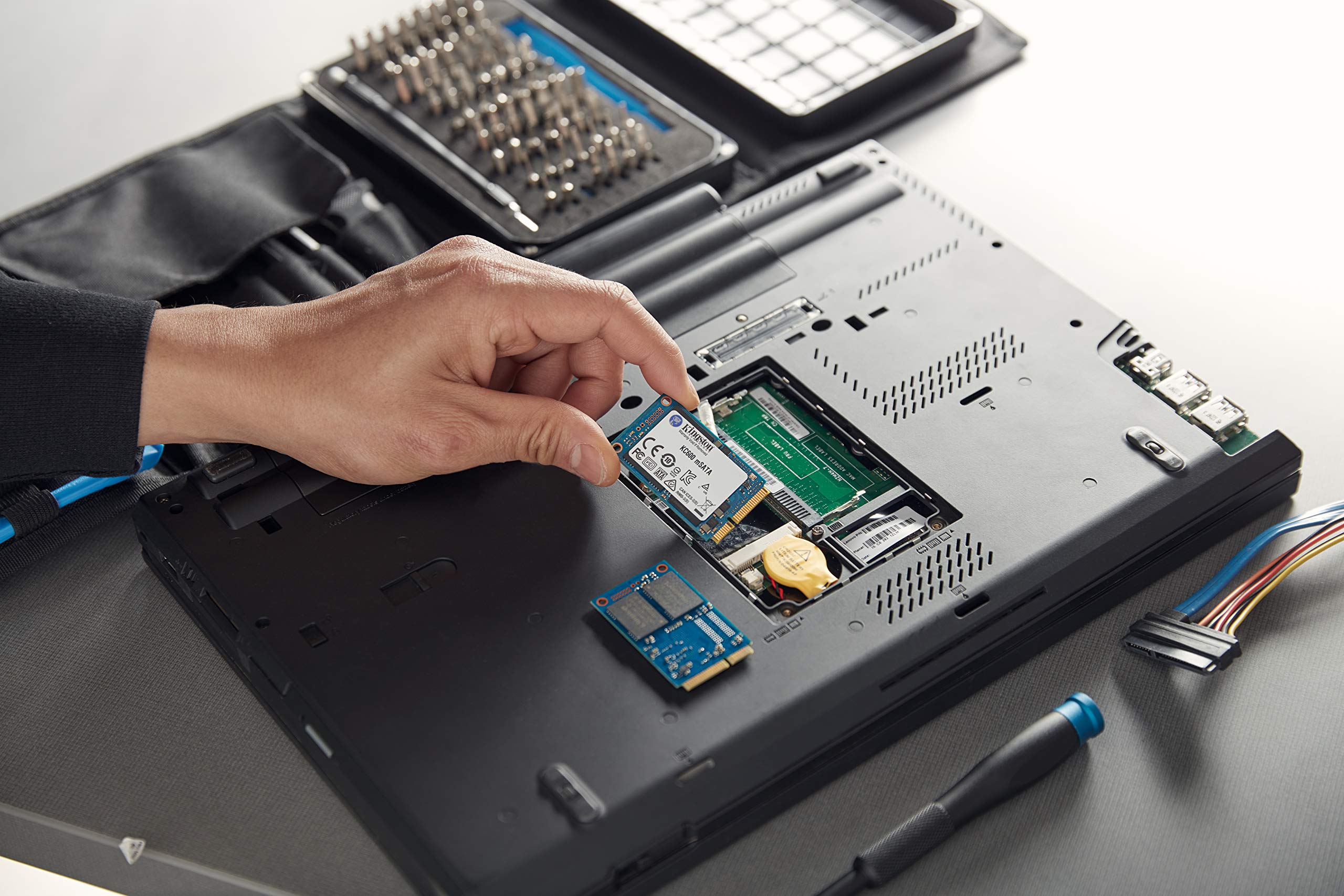 Foto 3 pulgar | Ssd Kingston Kc600 De 1024 Gb Sata3 Msata 3d Tlc Nand - Venta Internacional.