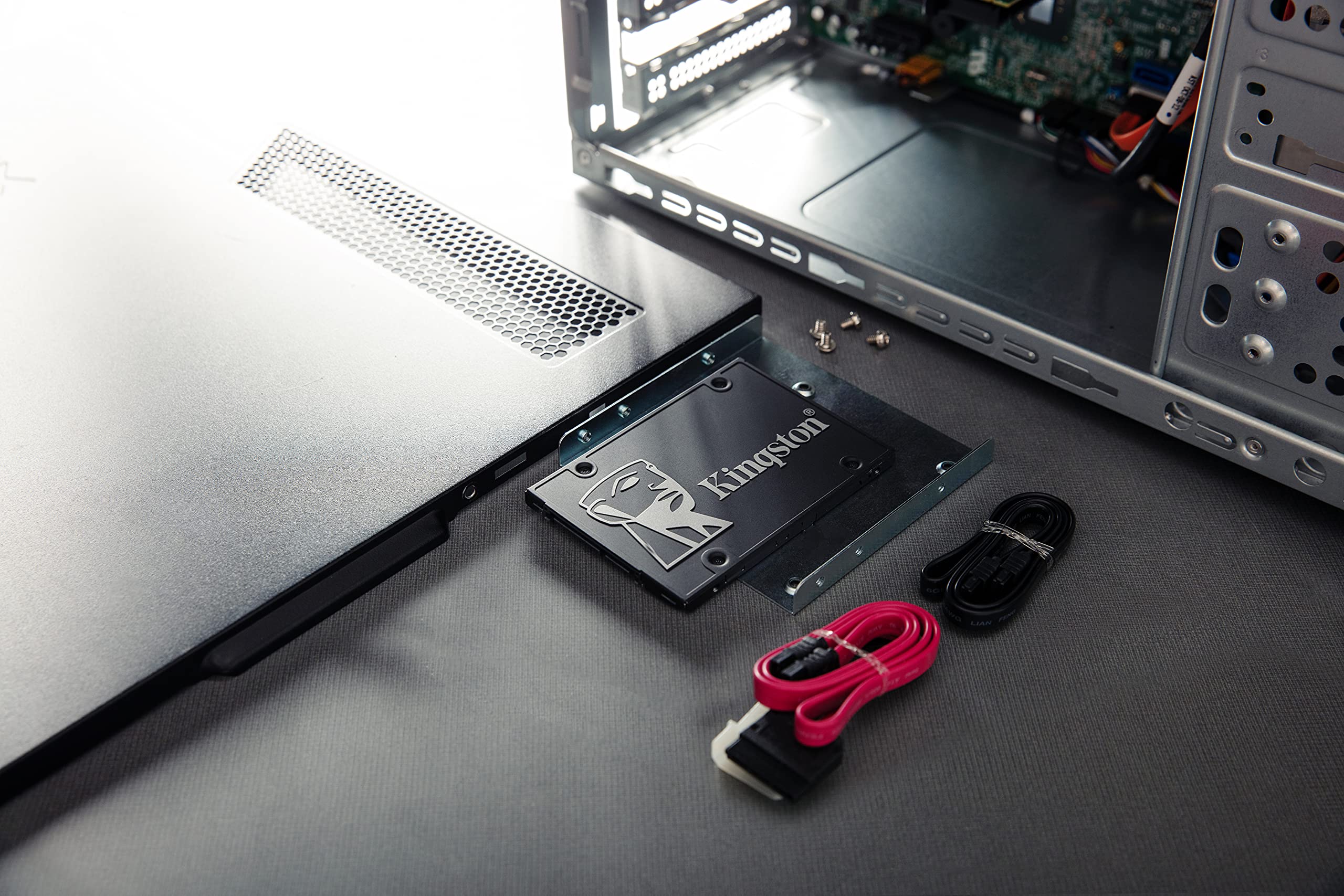 Foto 2 | Unidad De Estado Sólido Kingston Kc600 256gb 2.5'' Sata3 3d Tlc - Venta Internacional.
