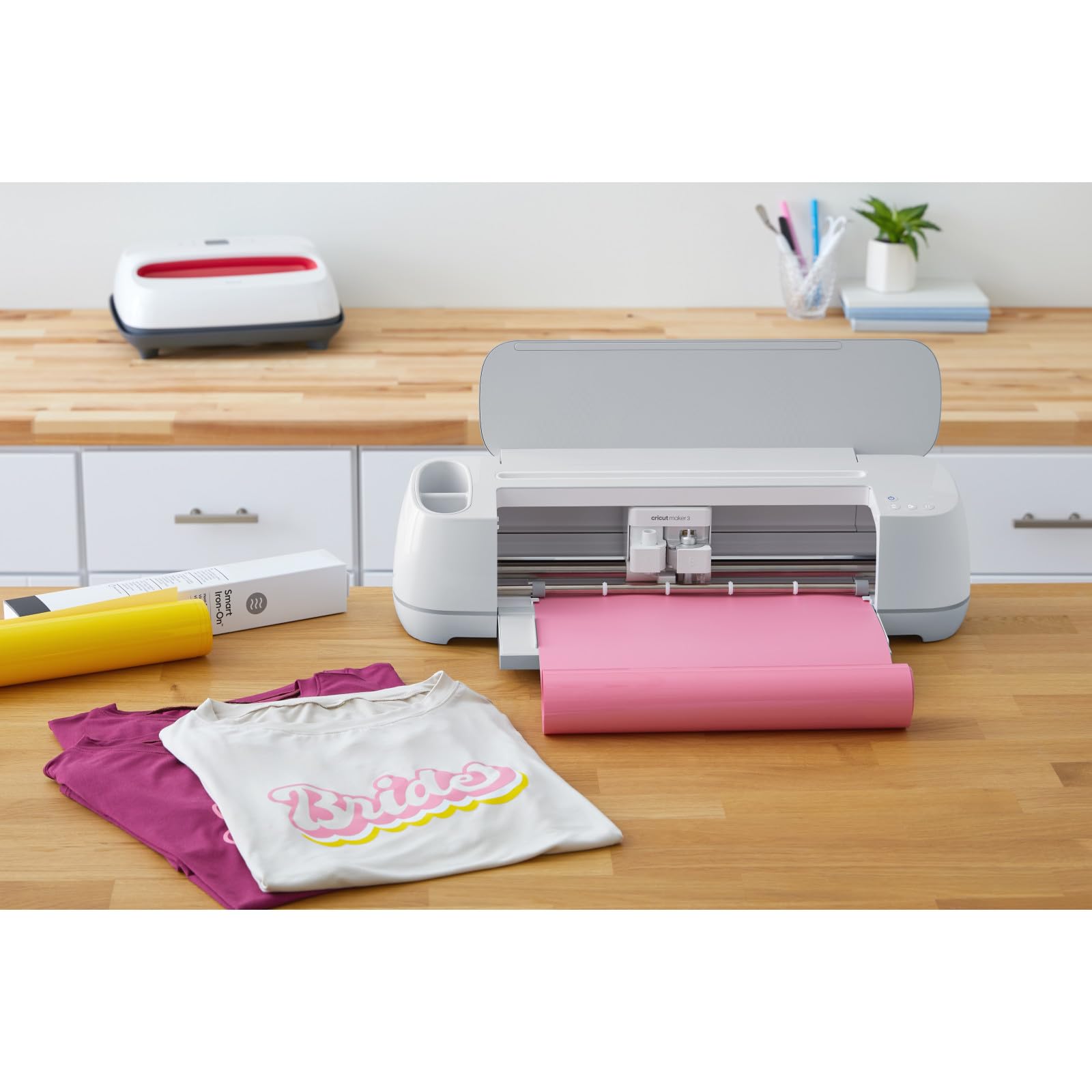 Foto 3 | Vinilo De Transferencia De Calor Cricut Smart Iron En Rollo Negro De 9 Pies - Venta Internacional.