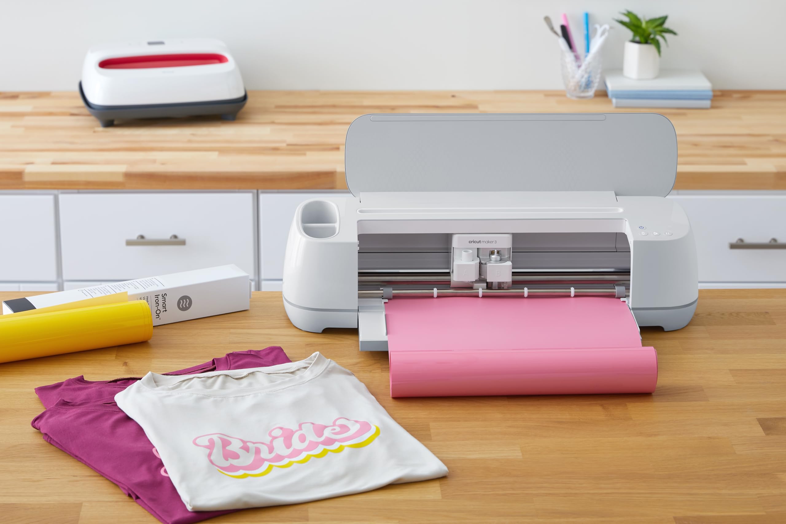 Foto 4 pulgar | Vinilo De Transferencia De Calor Cricut Smart Iron On Amarillo, Paquete De 3 - Venta Internacional.
