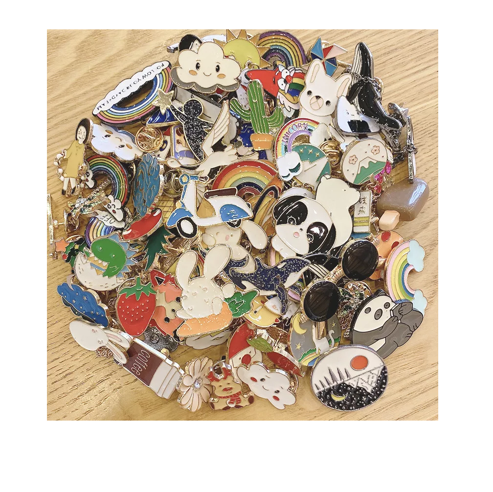 Foto 2 | Paquete 20 Pines Pack Broches Metalicos Pines Kawaii Al Azar Colores