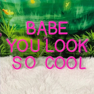 Foto 2 | Letrero Babe You Look So Cool Neon C/ Control Remoto Premium