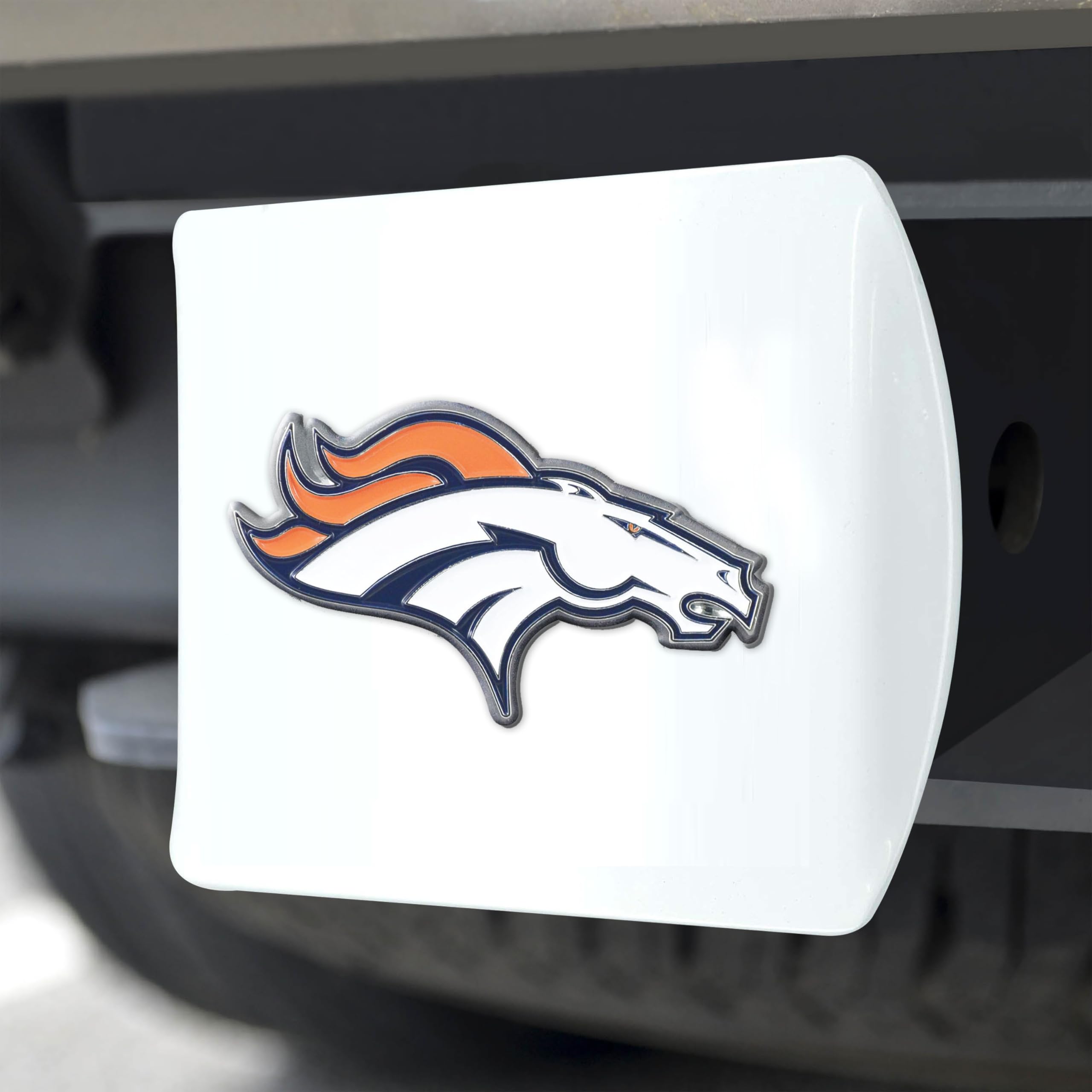 Foto 6 pulgar | Funda De Enganche Fanmats Nfl Denver Broncos Blanca Con Logotipo Cromado - Venta Internacional.