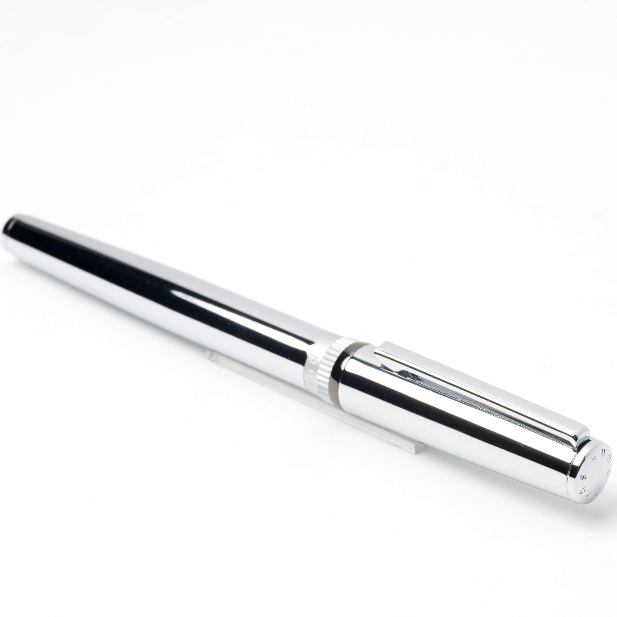 Foto 3 | Bolígrafo Hugo Boss Gear de Metal Cromado - Venta Internacional