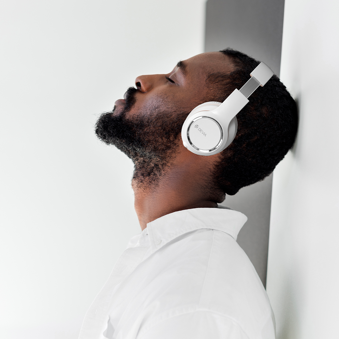 Foto 4 pulgar | Devia Audífonos Wireless Headset