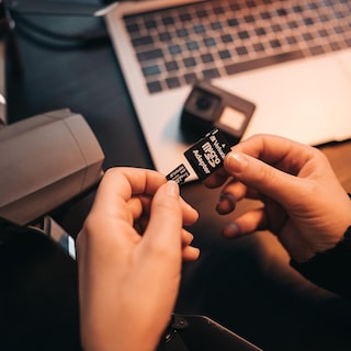 Foto 4 | Tarjeta De Memoria Verbatim Premium Microsdxc De 64 Gb Con Adaptador - Venta Internacional.