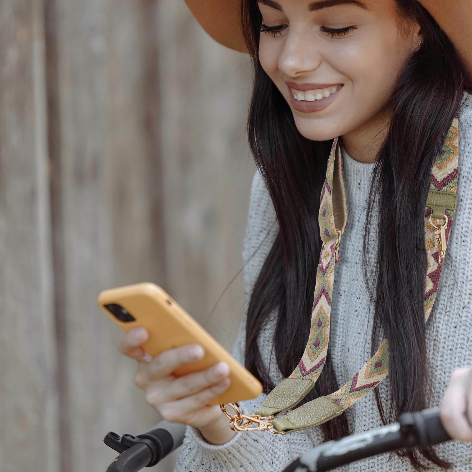 Foto 6 | Correa Para Teléfono Con Cierre Diaclara Clip And Go, Color Marrón/naranja - Venta Internacional.