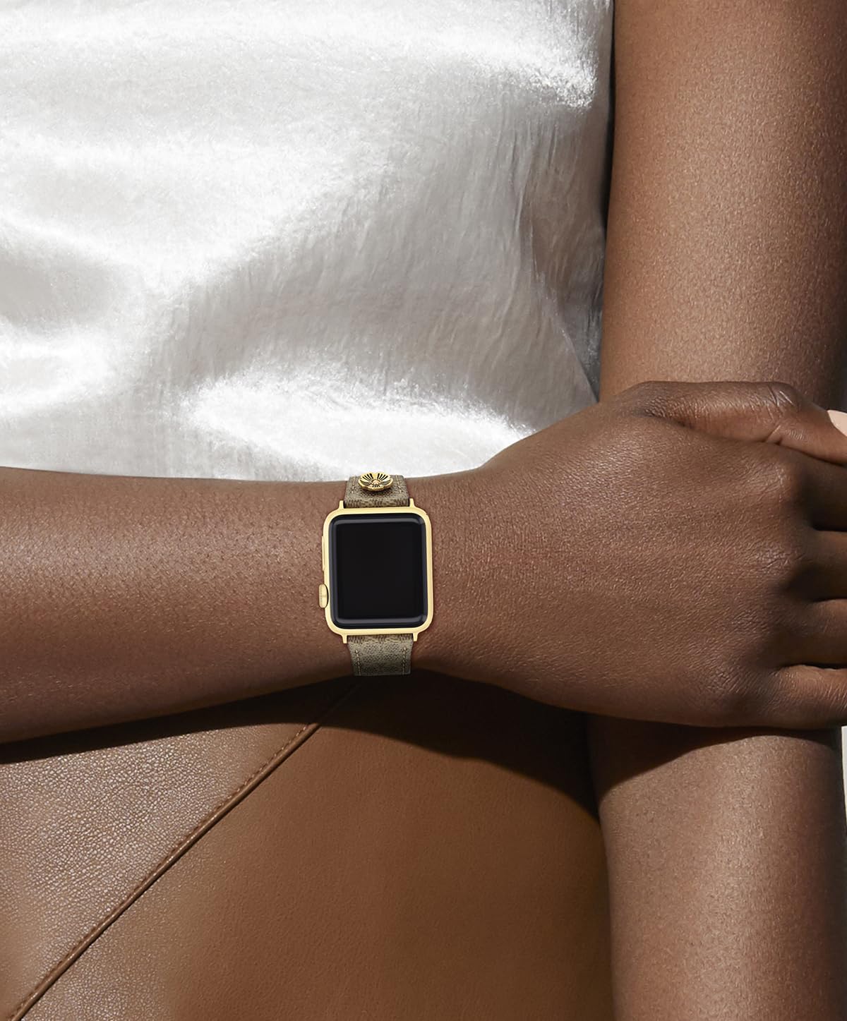 Foto 4 pulgar | Correa para Apple Watch Coach Elevate Look - Venta Internacional