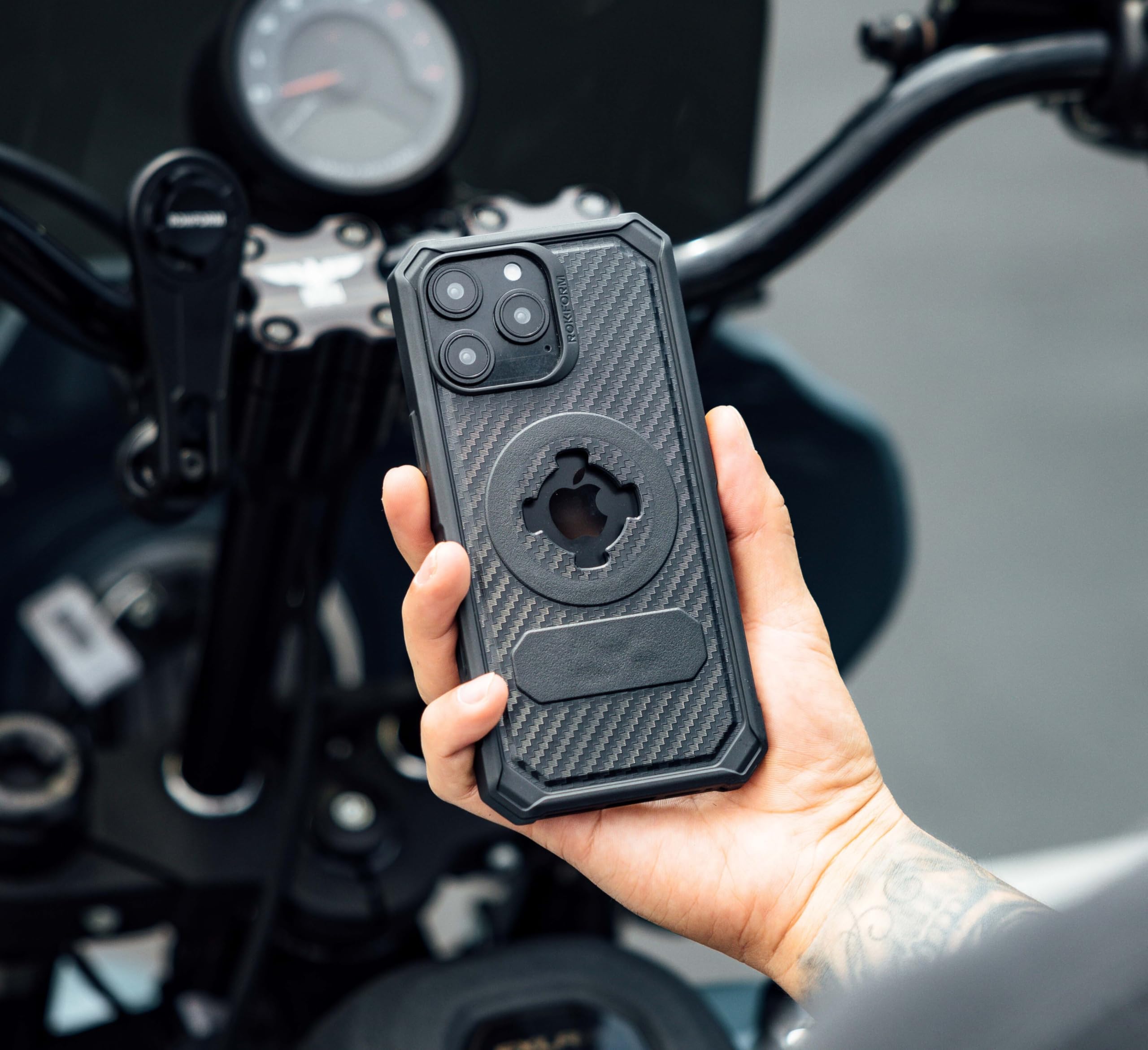Foto 7 pulgar | Funda Rokform Rugged Para Iphone 16 Pro Con Funda Magnética Negra - Venta Internacional.