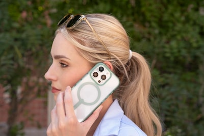 Foto 6 | Funda Snap Zagg Santa Cruz Para Iphone 16 Pro Magsafe, Color Verde - Venta Internacional.