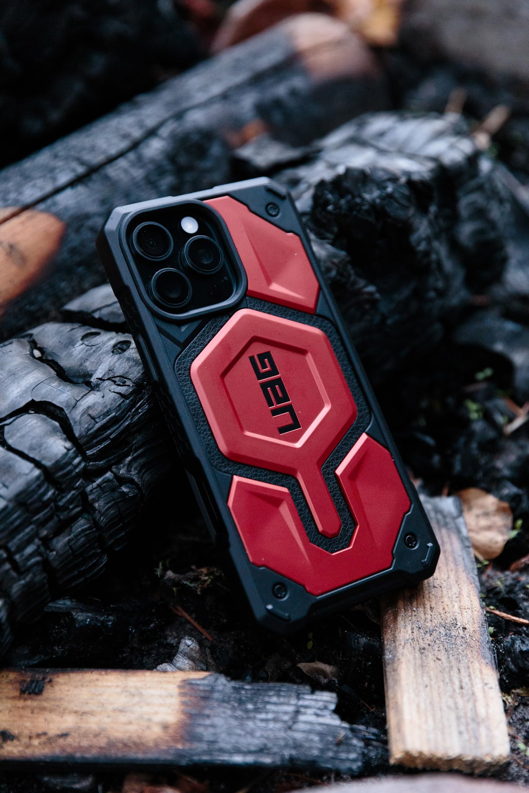 Foto 4 pulgar | Funda De Teléfono Urban Armor Gear Uag Monarch Pro Para Iphone 16 Pro Max - Venta Internacional.