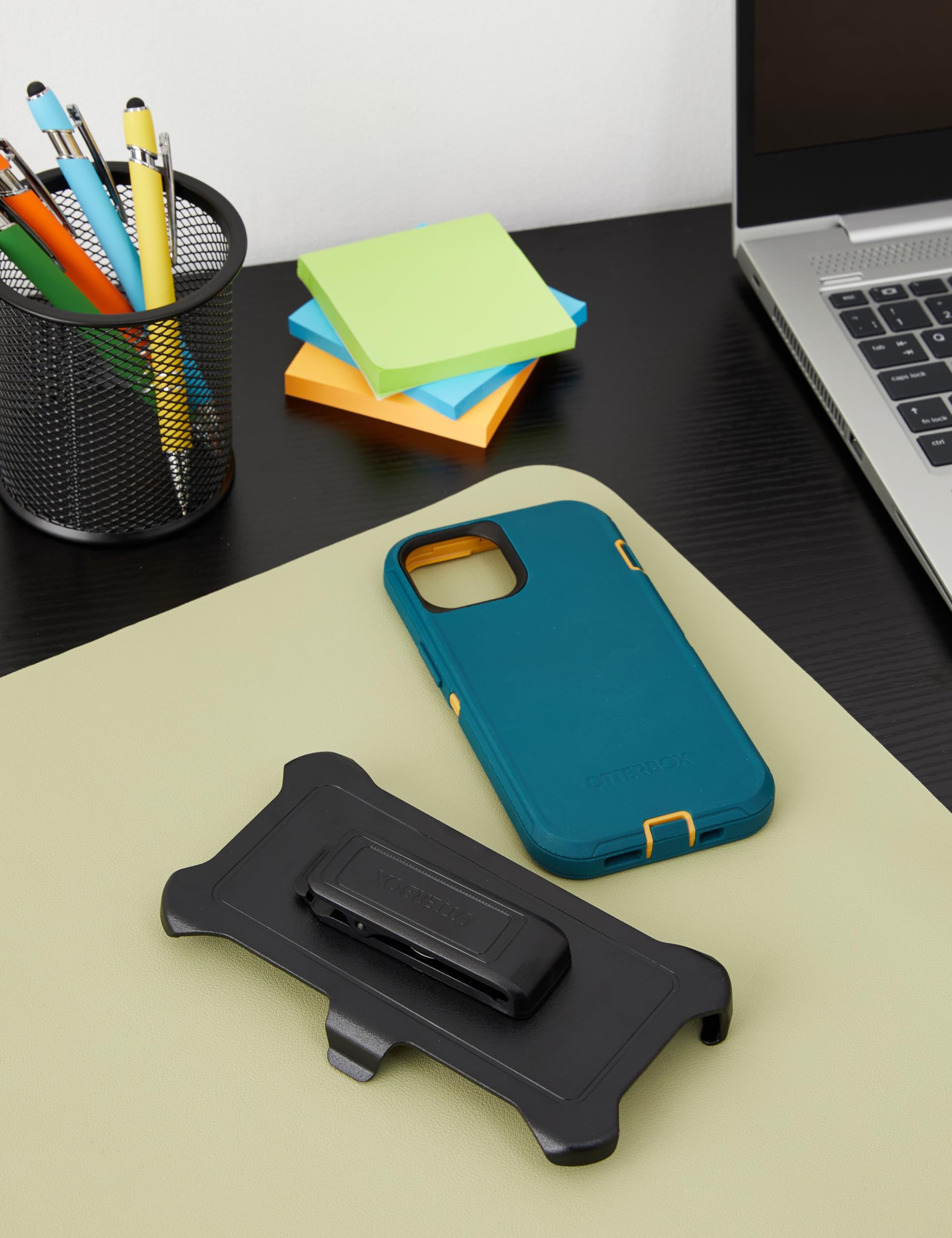 Foto 3 pulgar | Funda Otterbox Defender Series Screensless Para Iphone 13 Verde - Venta Internacional.