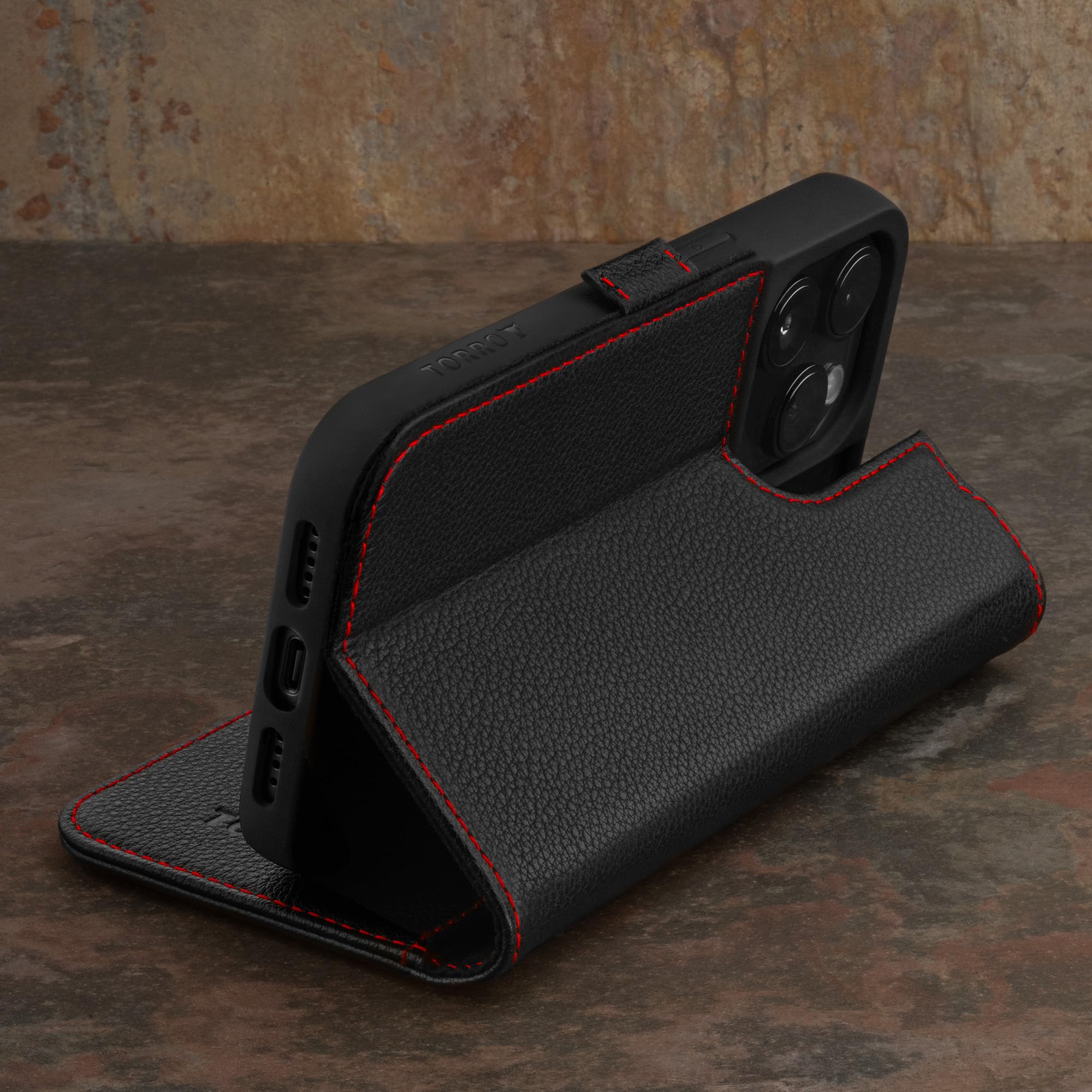 Foto 4 pulgar | Funda Torro Premium Leather Para Iphone 15 Pro Max, Color Negro - Venta Internacional.