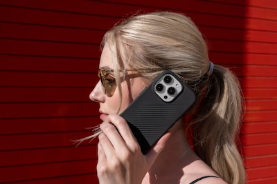 Foto 6 | Funda Zagg Luxe Snap Para Iphone 16 Pro Max Con Magsafe Negra - Venta Internacional.