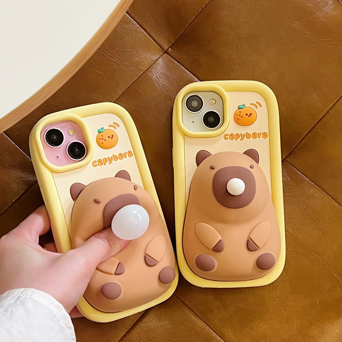 Foto 7 pulgar | Funda De Teléfono Qokcoahn Para Iphone 14, Bonito Capibara Con Llavero - Venta Internacional.