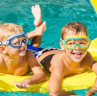 Foto 4 | Kit Premium De Natación Xtellar Para Niños: Gorros Y Gafas De Lujo - 4 Piezas