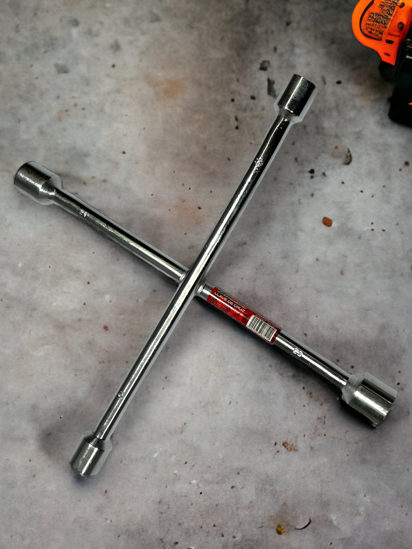 Foto 9 pulgar | Llave De Cruz Cruceta U Shop Mexico Acero Galvanizado 14''