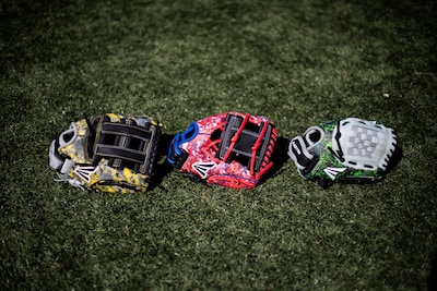 Foto 5 | Guante De Béisbol Easton Havoc 11 Para La Mano Derecha Throw Youth - Venta Internacional.