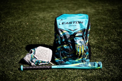 Foto 5 | Mochila Y Equipo Easton Moxie T-ball Rec Travel - Venta Internacional.