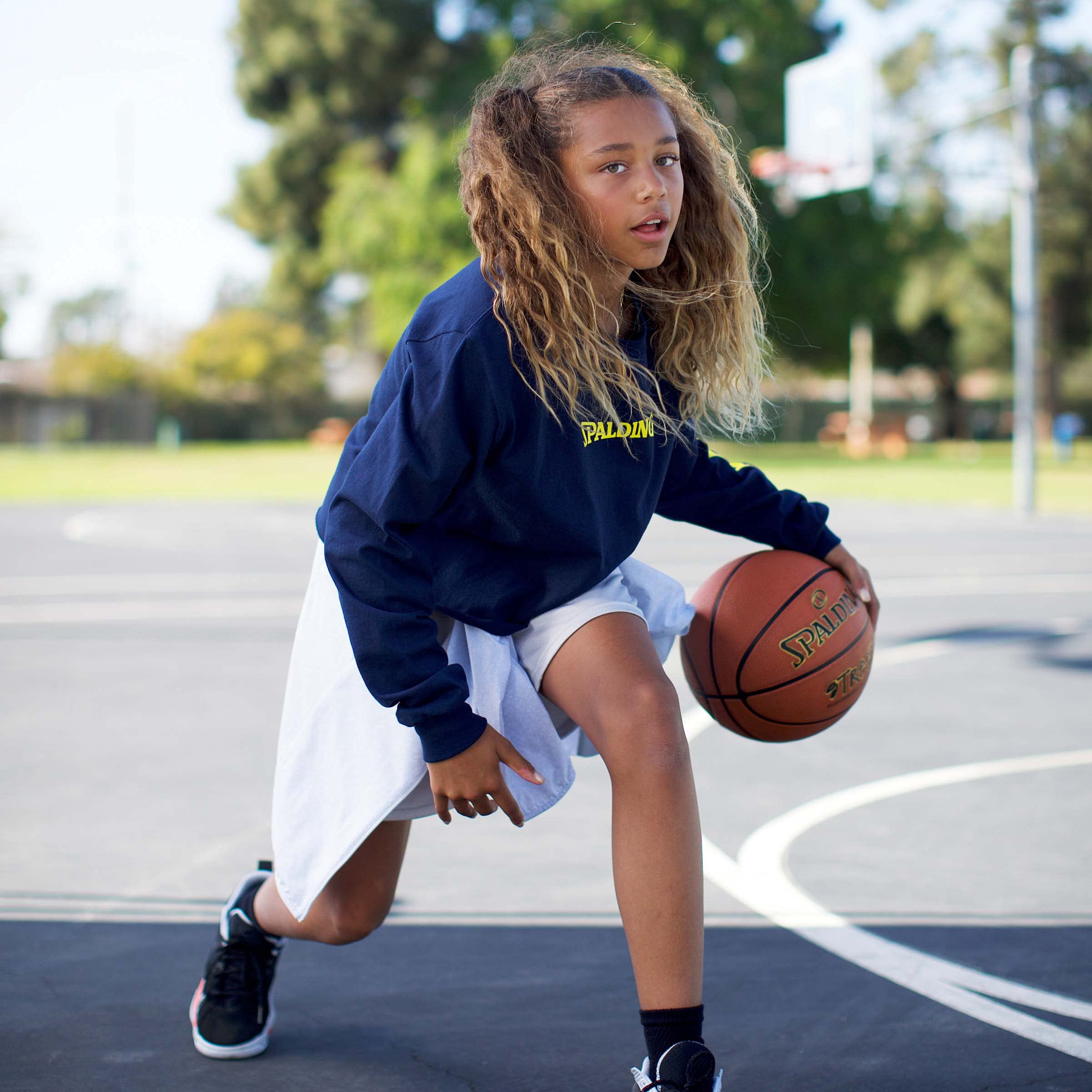 Foto 6 | Balón De Baloncesto Spalding Street Outdoor, Talla 7 29.5 - Venta Internacional.