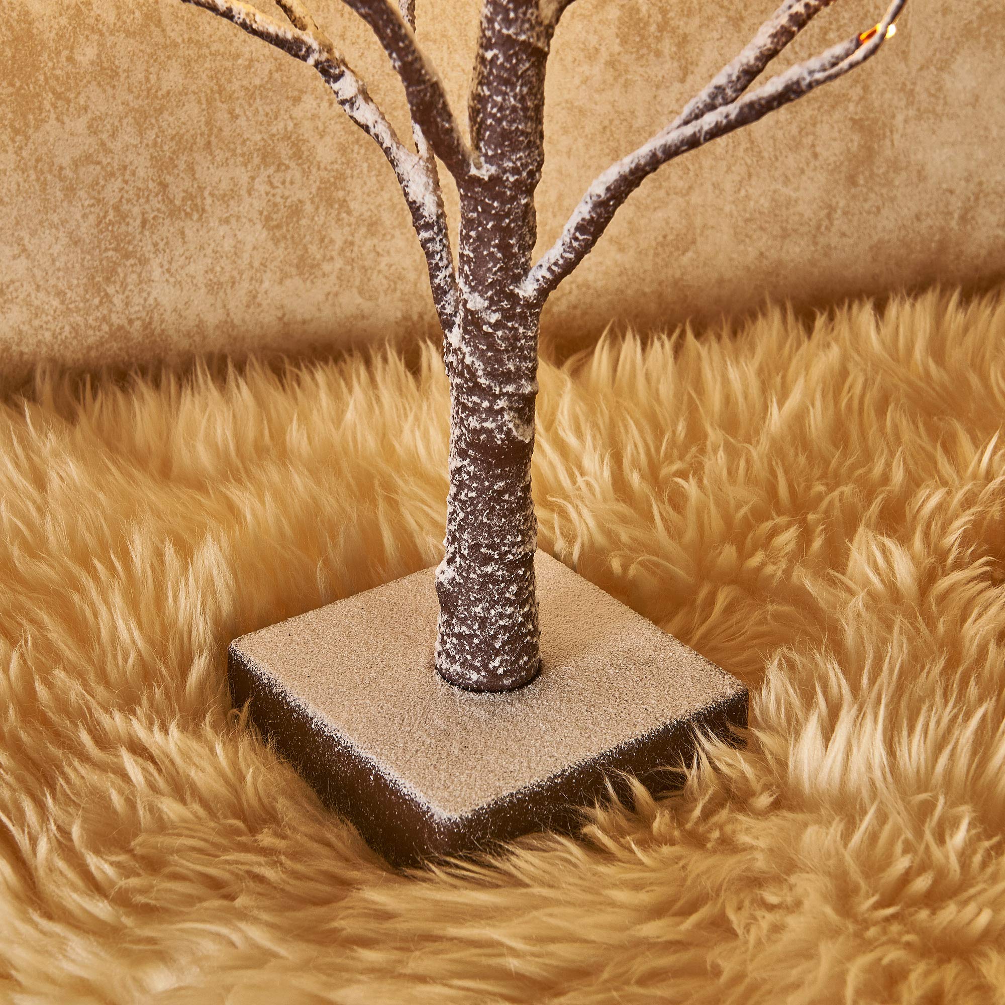 Foto 6 pulgar | Árbol De Navidad Hairui, Mesa Preiluminado, Espolvoreado Con Nieve Y Temporizador - Venta Internacional.