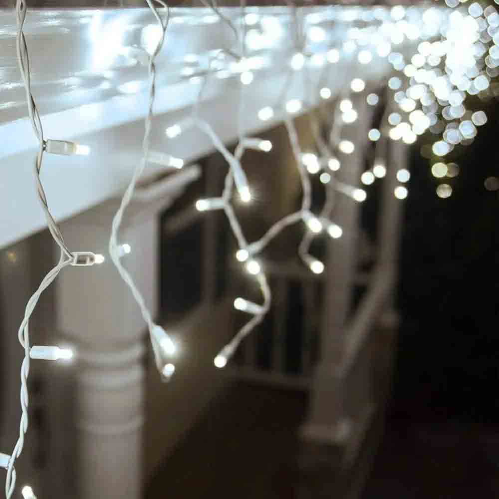 Foto 4 pulgar | Cascada 200 Focos Luz Blanca
