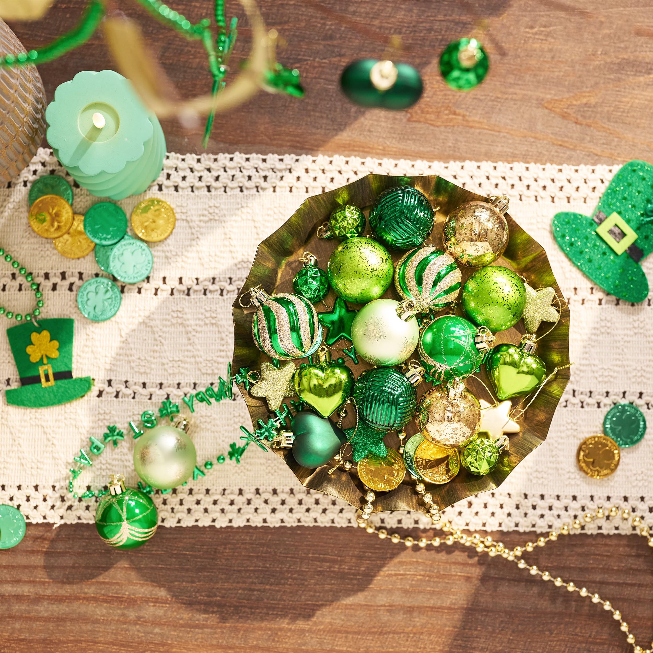 Foto 5 | Ornaments Valery Madelyn Con Forma De Corazón Del Día De San Patricio, Paquete De 28 Unidades - Venta Internacional.
