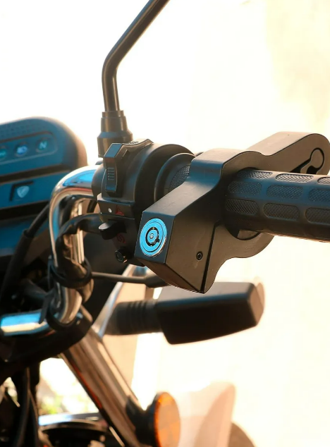 Foto 3 pulgar | Xtellar Seguridad Para Motocicletas: Candado Anti-robo De Freno Y Acelerador De Aluminio