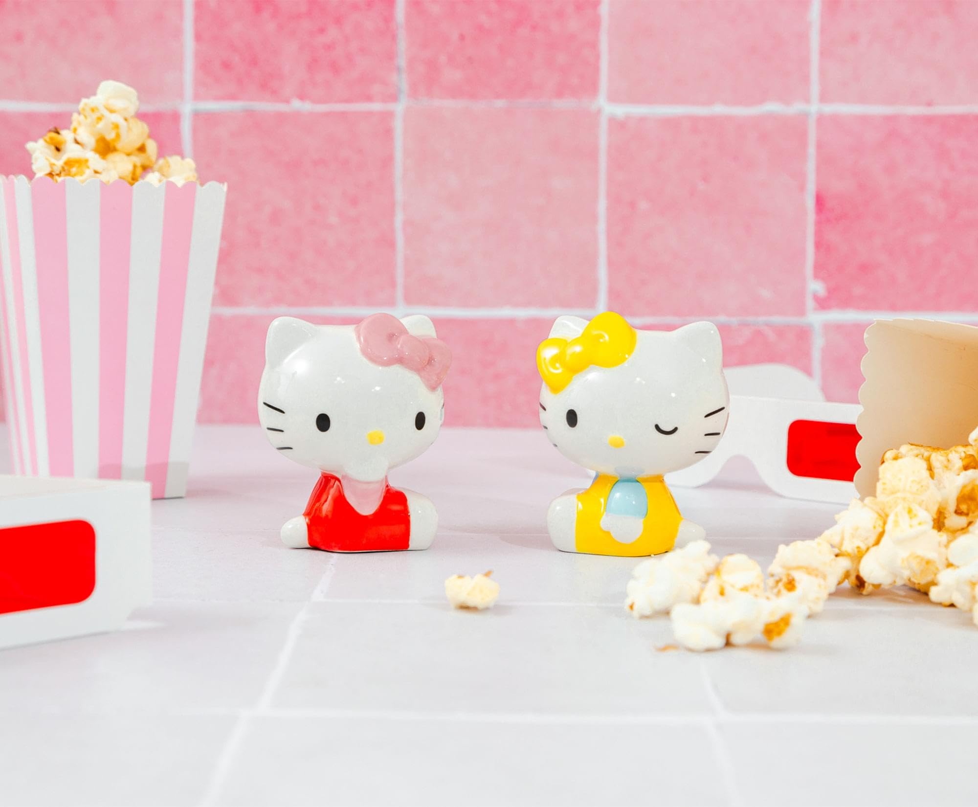 Foto 4 | Saleros Y Pimenteros Sanrio Hello Kitty Y Mimmy Ceramic - Venta Internacional.