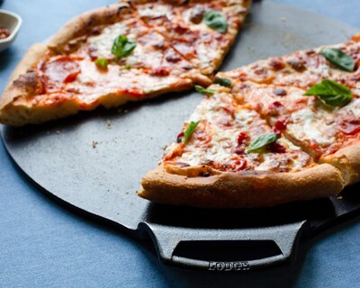Foto 4 | Pizza Pan Lodge De Hierro Fundido, 38 Cm, Sazonado Con Doble Asa - Venta Internacional.