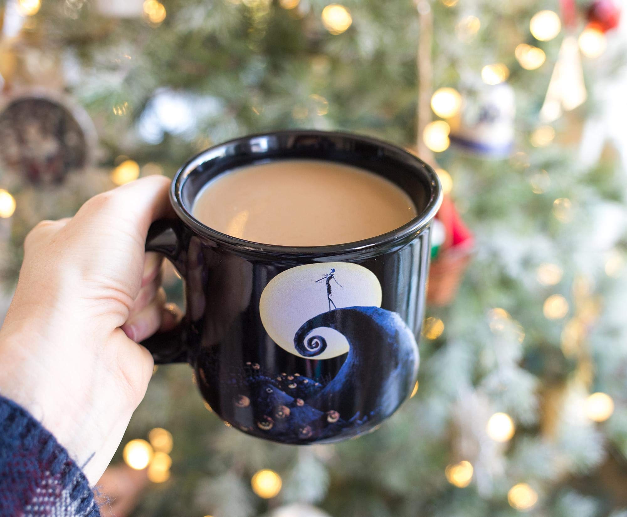Foto 4 pulgar | Taza Camper Silver Buffalo The Nightmare Before Christmas - Venta Internacional.