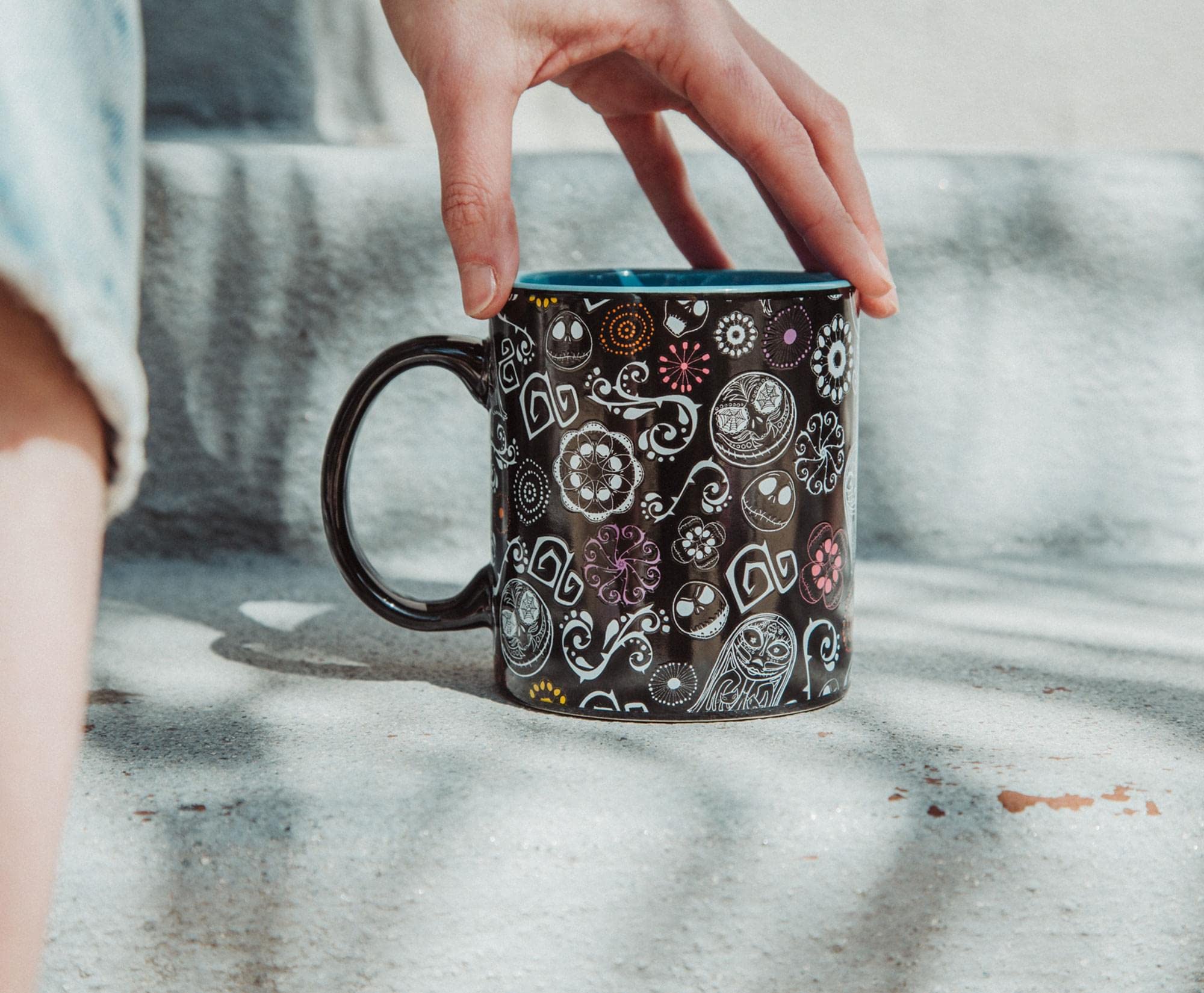 Foto 5 | Taza De Cerámica Plateada Buffalo Disney Nightmare Before Christmas - Venta Internacional.
