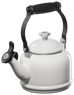 Foto 1 | Tetera Le Creuset Esmalte On Steel Demi, 1,2 L, Color Blanco - Venta Internacional.