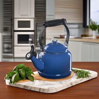 Foto 4 | Tetera Le Creuset Esmalte On Steel Demi 1,25 L Marseille - Venta Internacional.