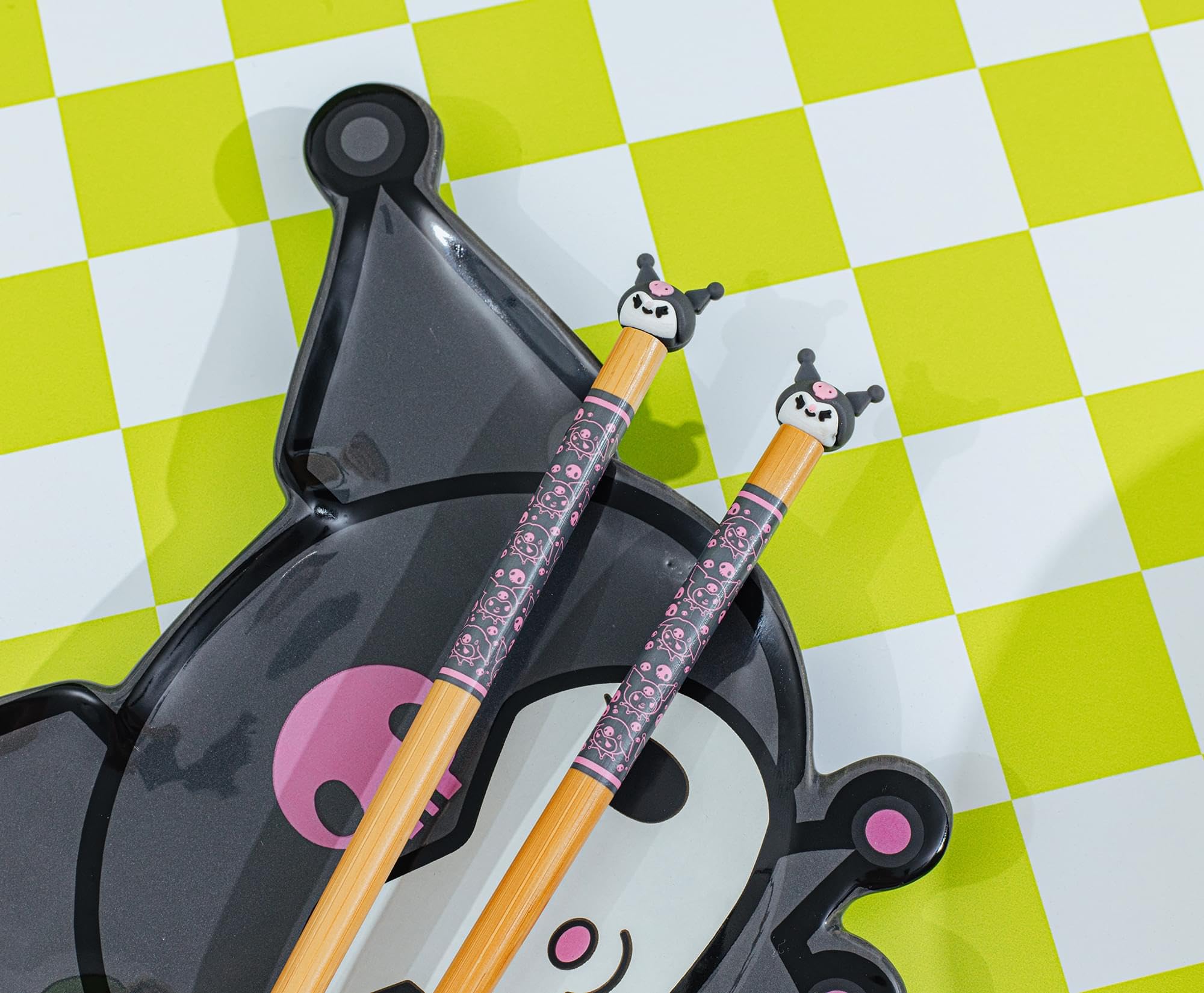 Foto 7 | Juego De Palillos Sanrio Hello Kitty Kuromi  2 Pares  Bambú - Venta Internacional.