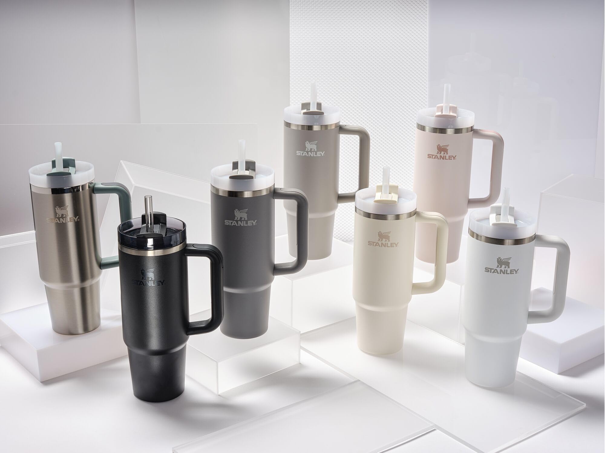 Foto 4 | Vaso Stanley Quencher H2.0 Flowstate De Acero Inoxidable 900 Ml - Venta Internacional.