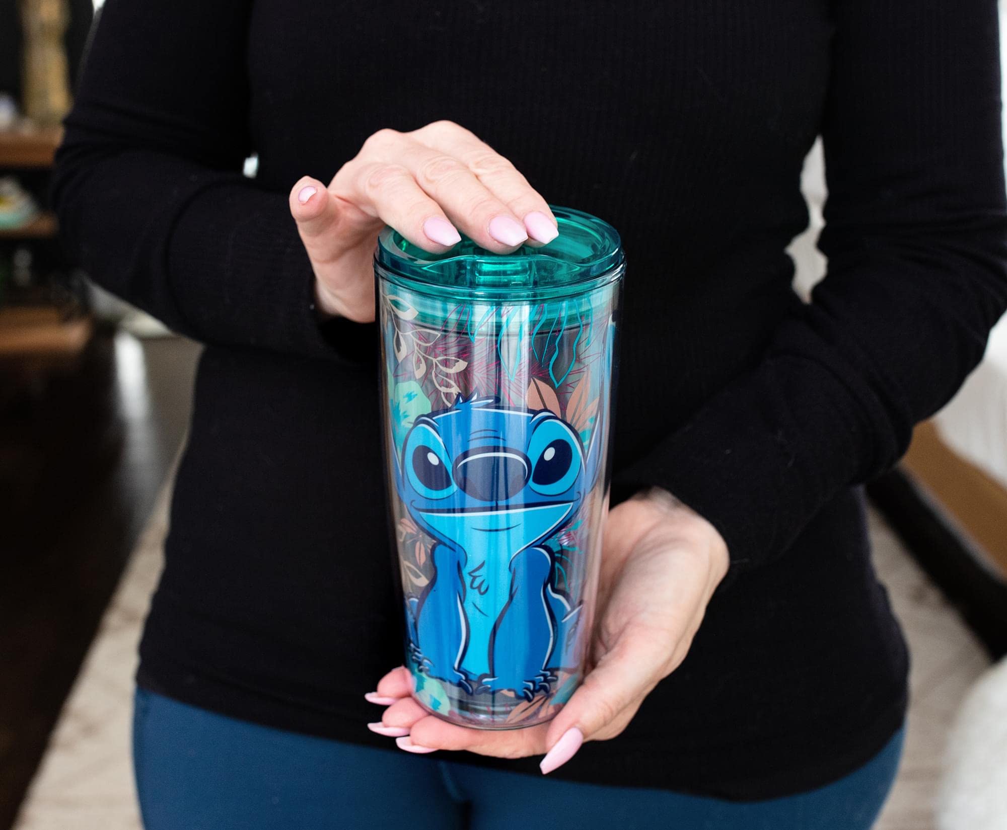 Foto 3 | Vaso De Viaje Plateado Buffalo Pixar Lilo And Stitch 590 Ml - Venta Internacional.