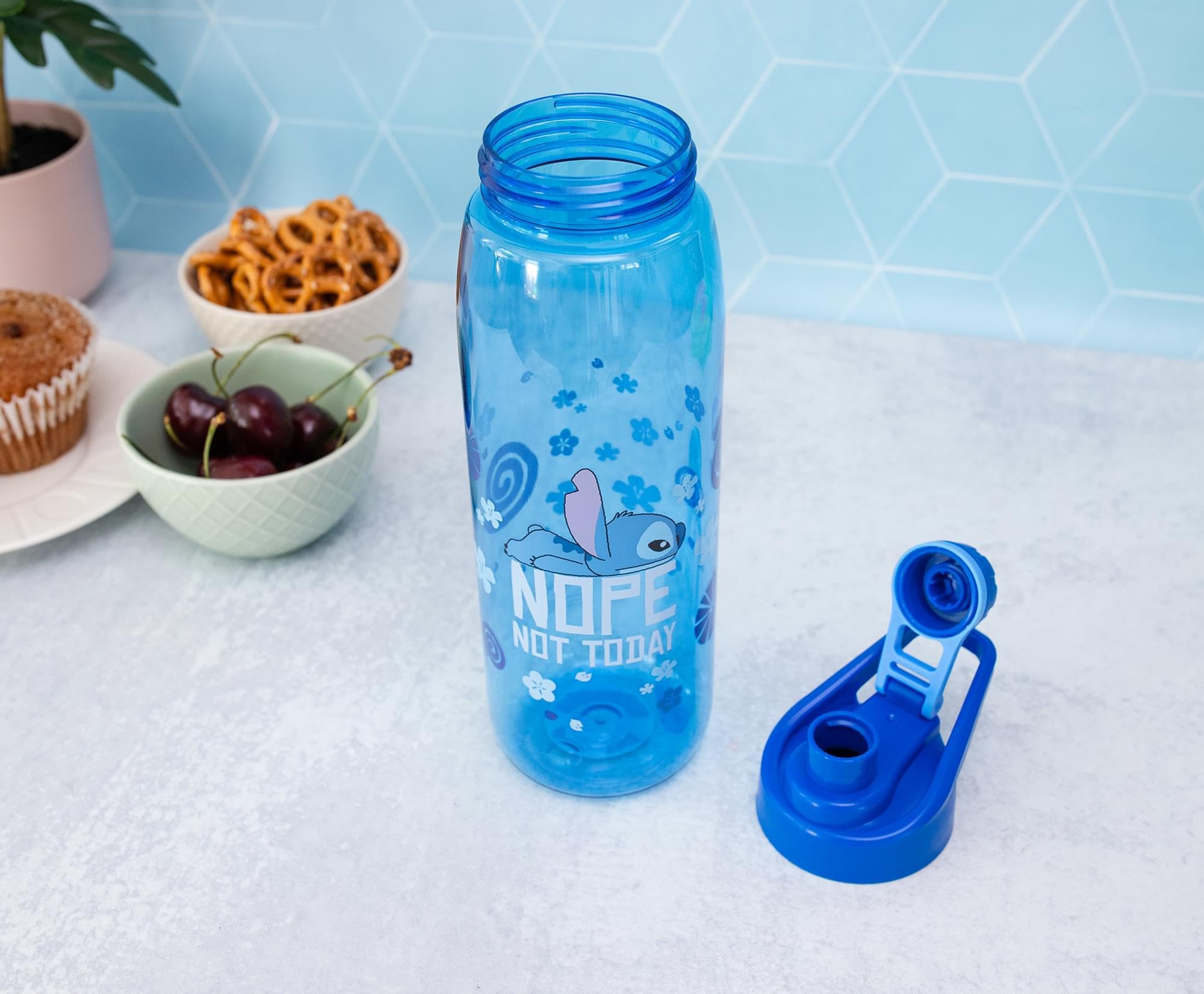 Foto 7 pulgar | Botella De Agua Silver Buffalo Disney Lilo And Stitch 800 Ml - Venta Internacional.