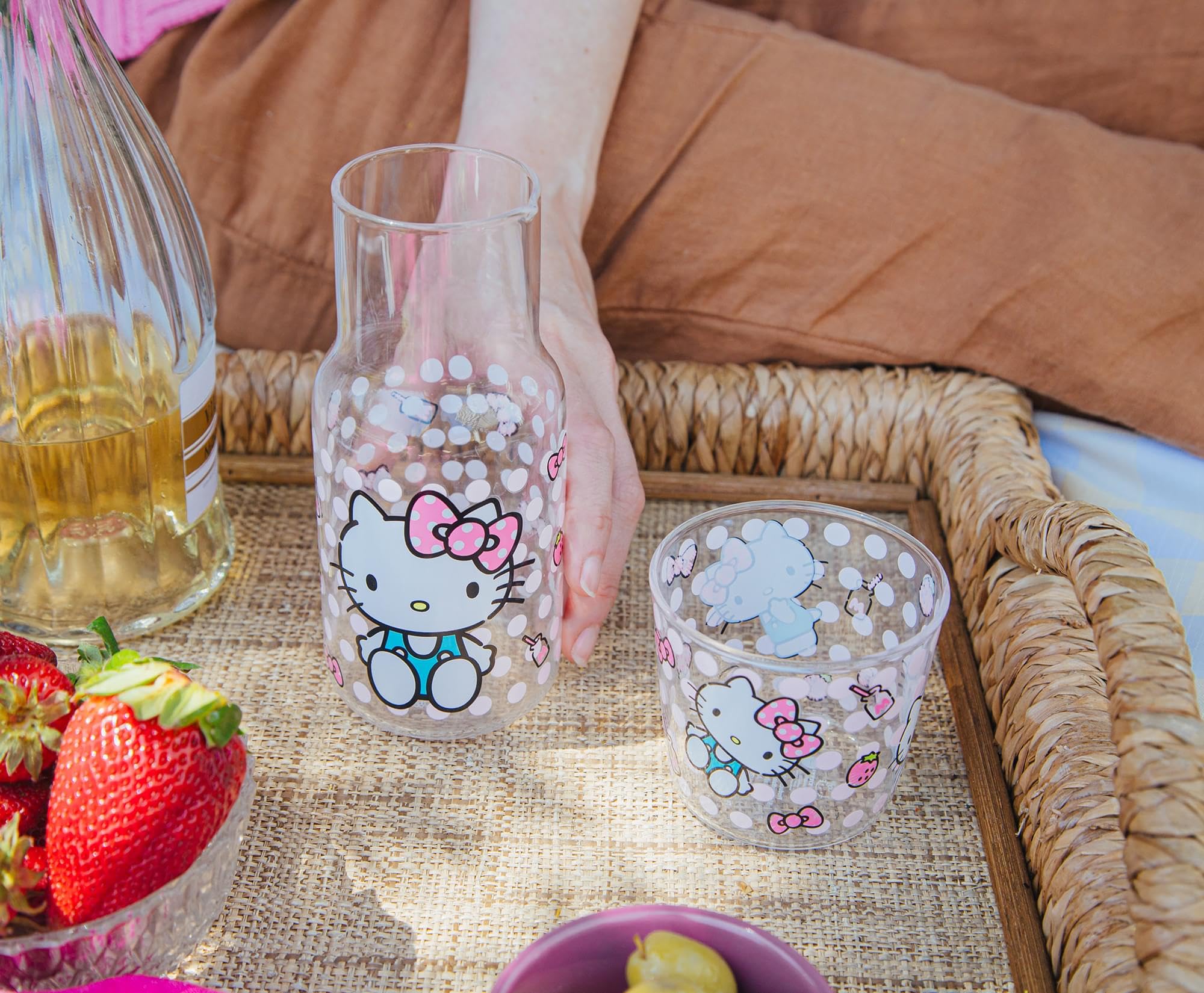 Foto 6 | Set De Jarra Y Taza De Cristal Sanrio Hello Kitty Pink Dots - Venta Internacional.