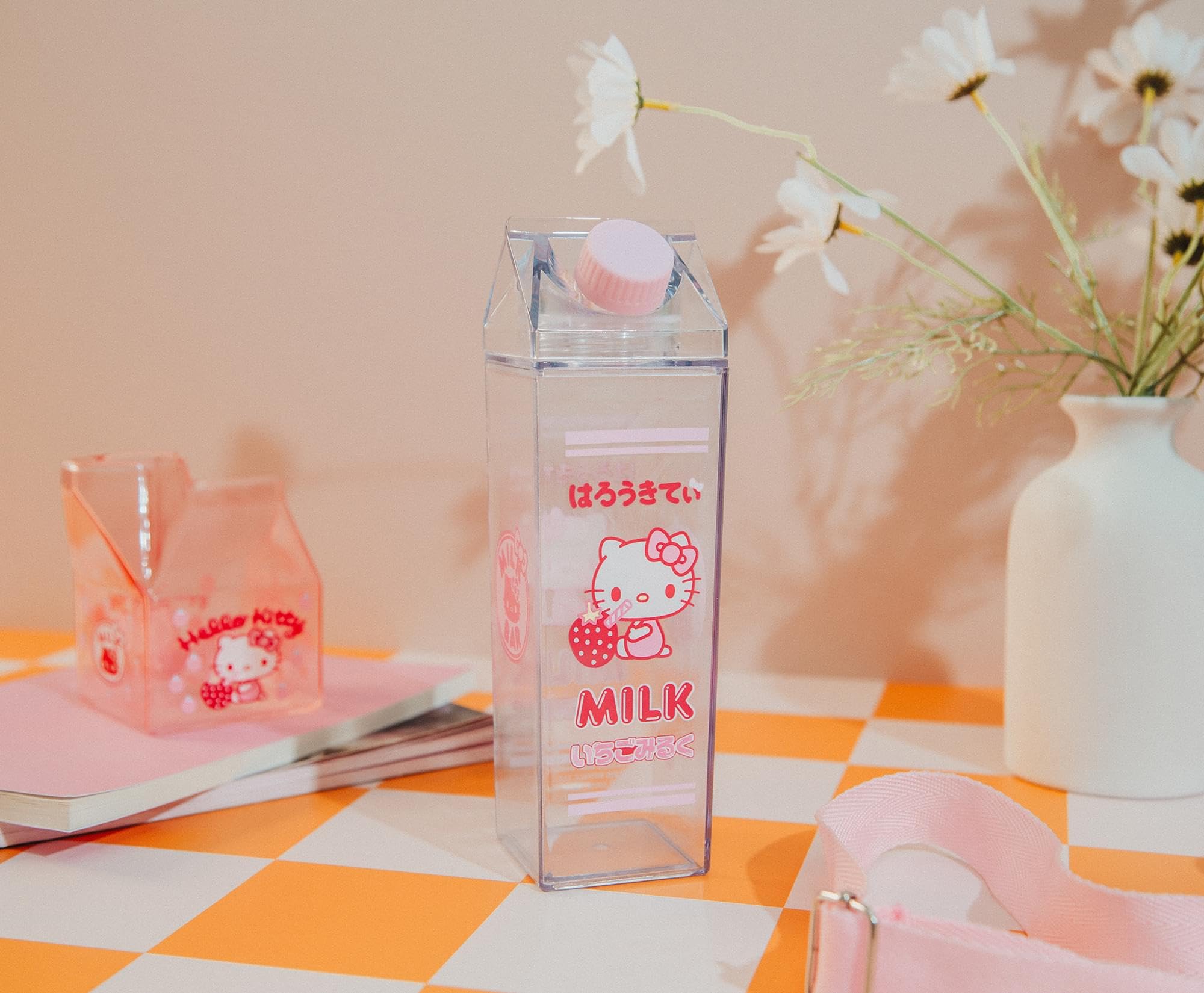 Foto 5 | Botella De Cartón De Leche Silver Buffalo Sanrio Hello Kitty 480 Ml - Venta Internacional.
