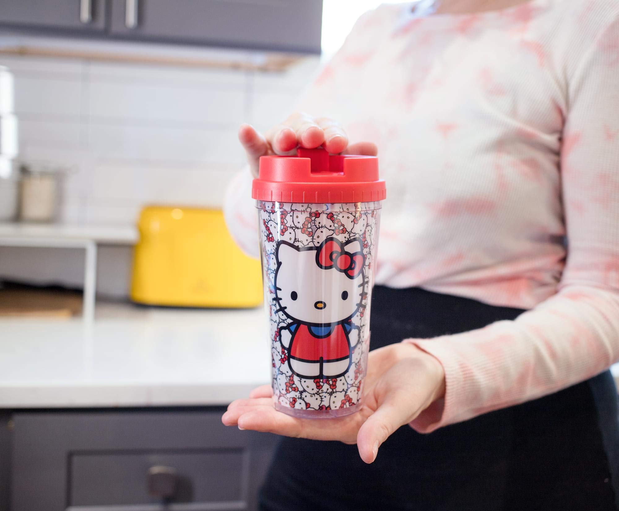 Foto 4 | Vaso De Viaje Silver Buffalo Sanrio Hello Kitty 600 Ml - Venta Internacional.