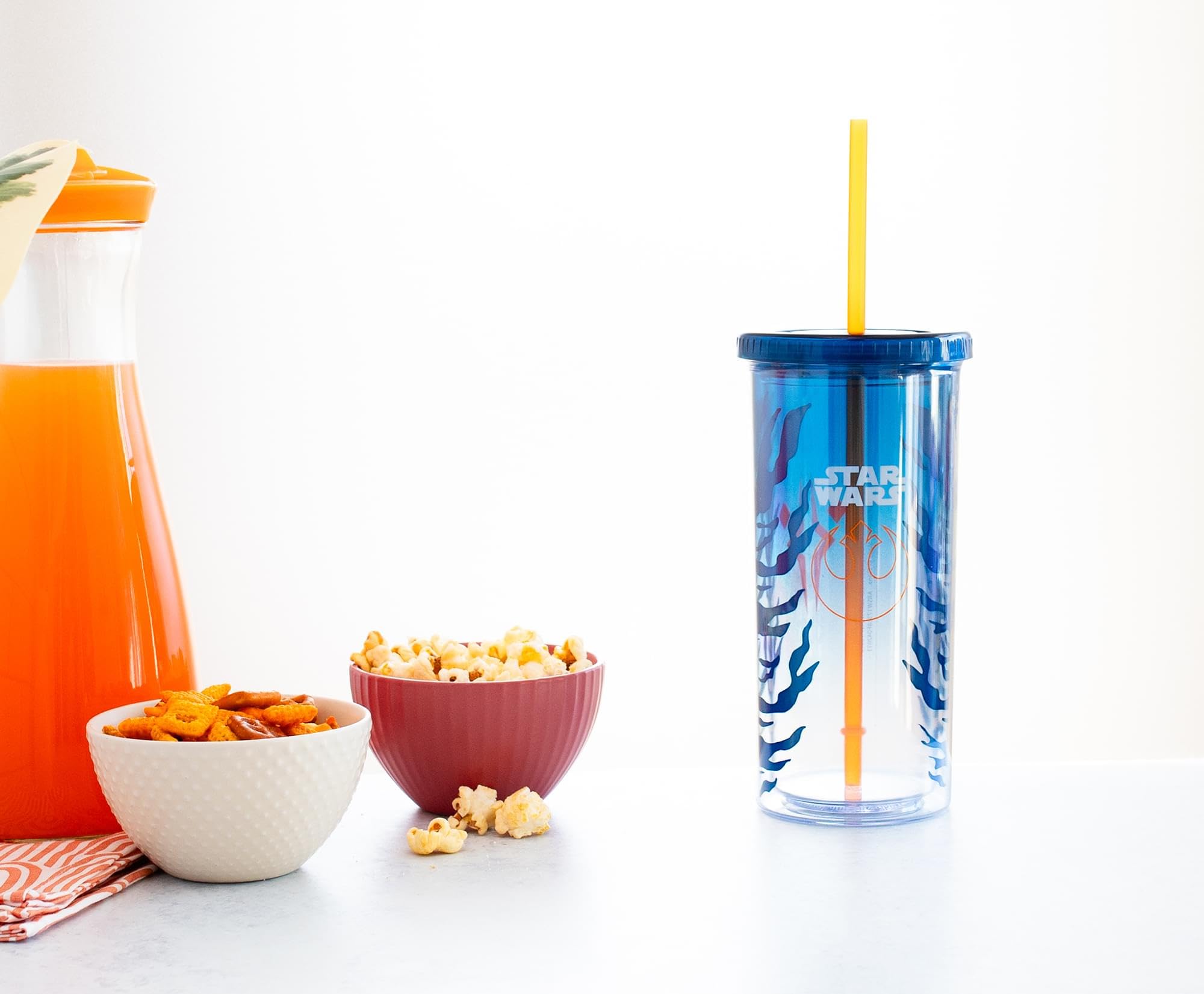 Foto 5 pulgar | Copa Carnival Star Wars Ahsoka Tano De Plástico De 600 Ml Con Tapa Y Pajita - Venta Internacional.