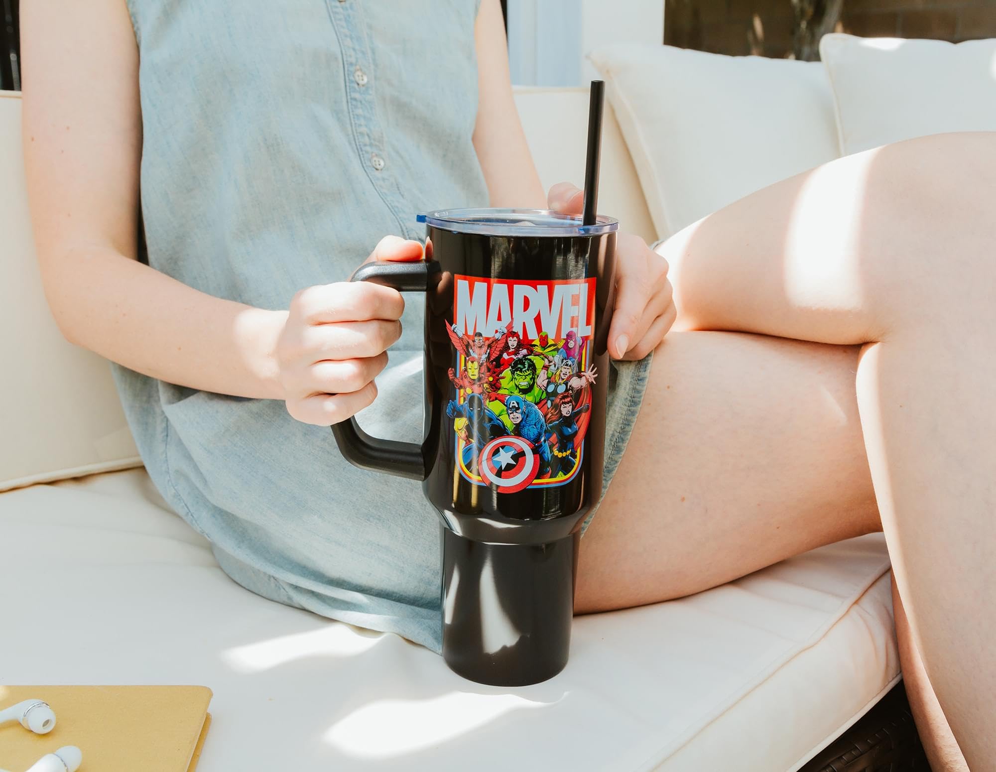 Foto 2 | Vaso Plateado Buffalo Marvel Avengers De Acero Inoxidable De 1 2 L - Venta Internacional.
