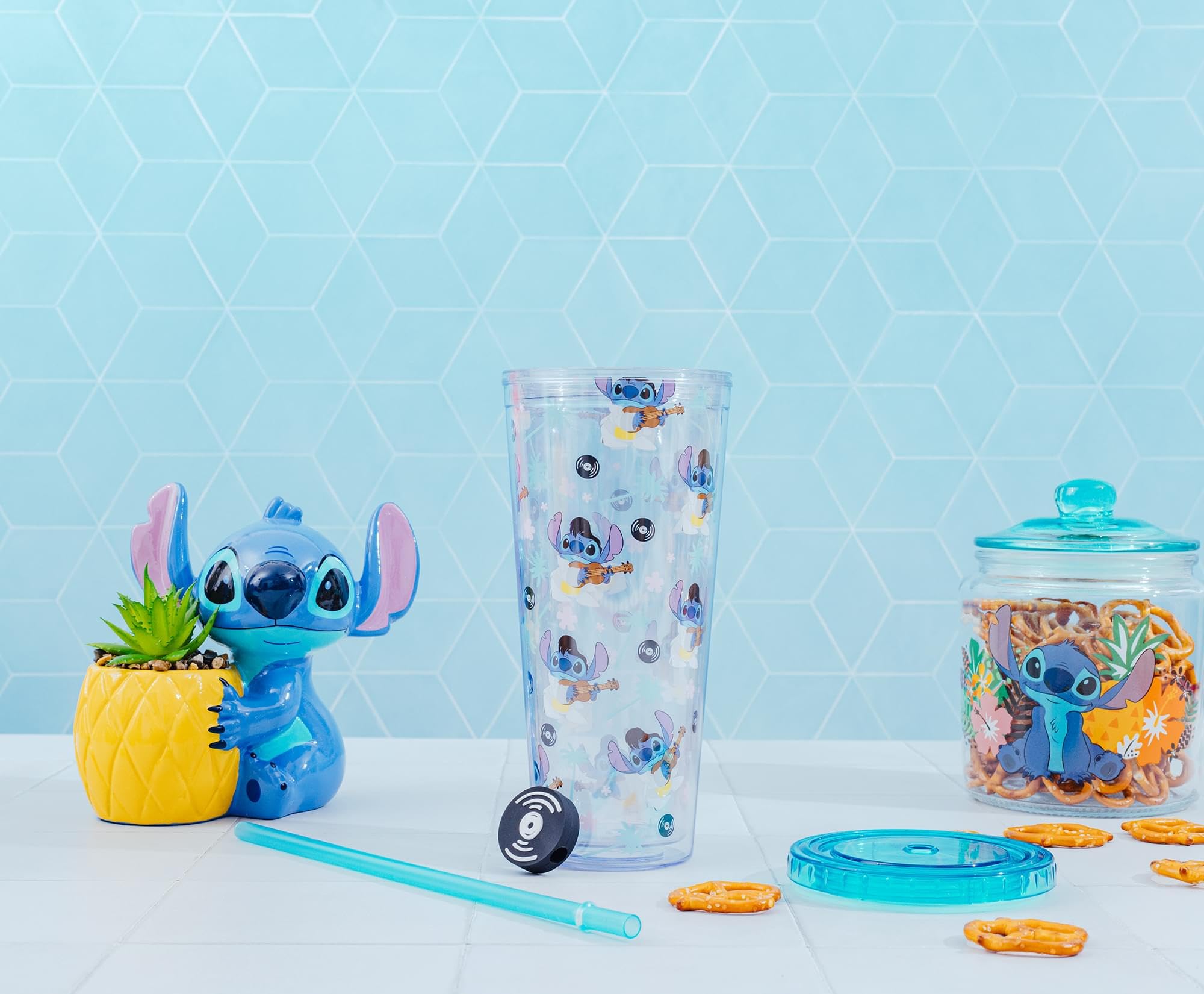 Foto 2 | Vaso Frío Silver Buffalo Disney Lilo And Stitch Elvis 700 Ml - Venta Internacional.