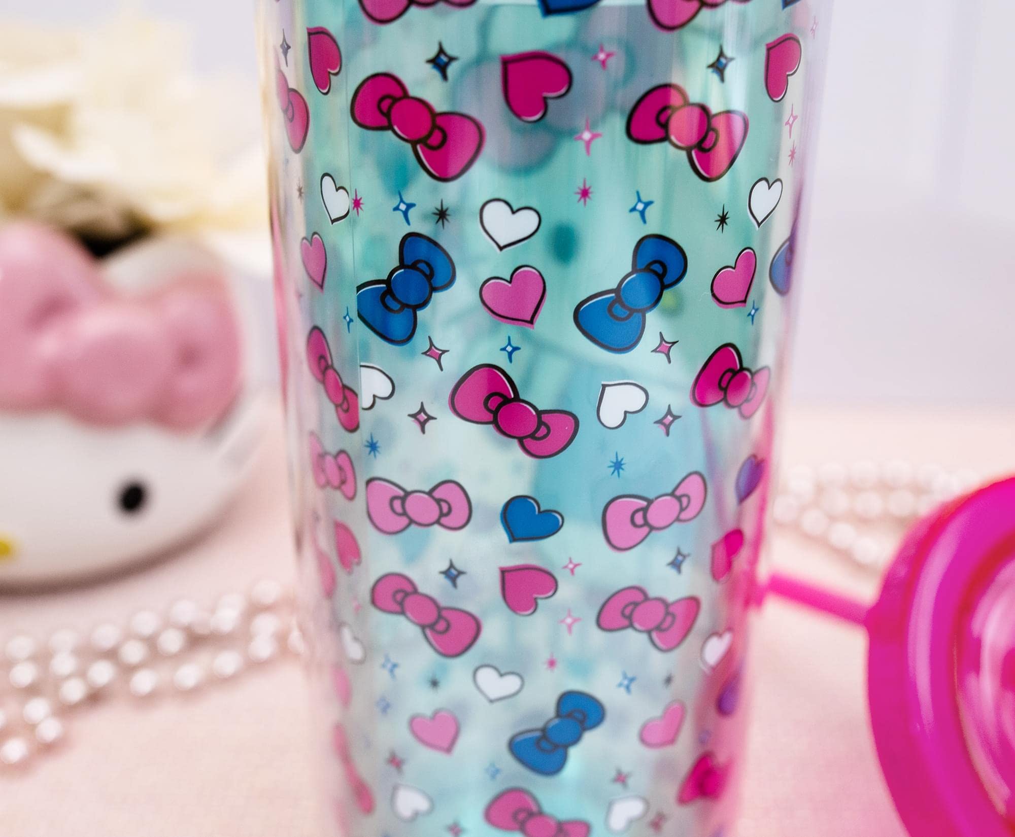 Foto 4 | Vaso Para Bebidas Frías Sanrio Hello Kitty Bows And Hearts  600 Ml  Con Pajita - Venta Internacional.